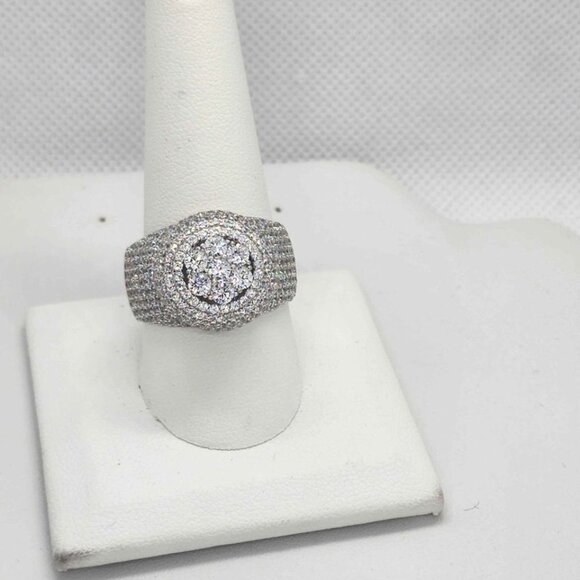 BRAND NEW  Sterling Silver 925 Round Design  Ring - Picture 1 of 4